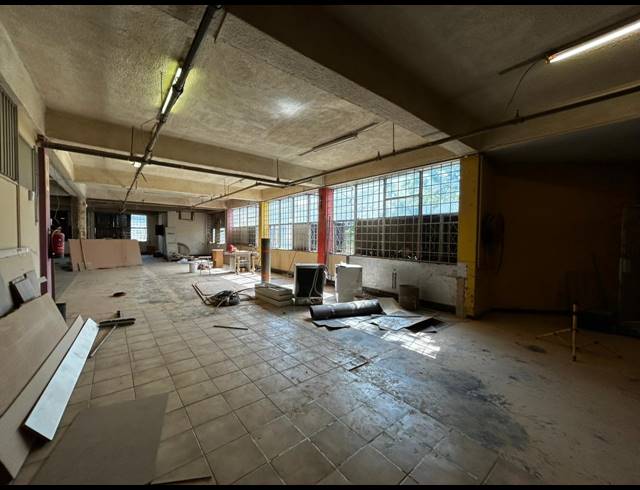2,800M² WAREHOUSE TO LET IN KEW